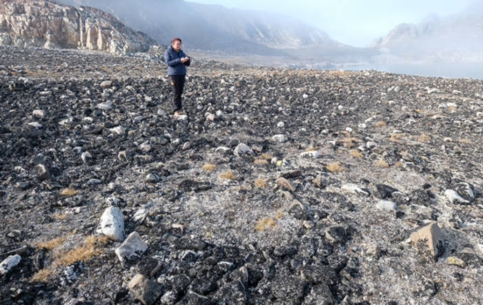 Early Paleo-Inuit tent ring on Isbjørne Island, Kitsissut