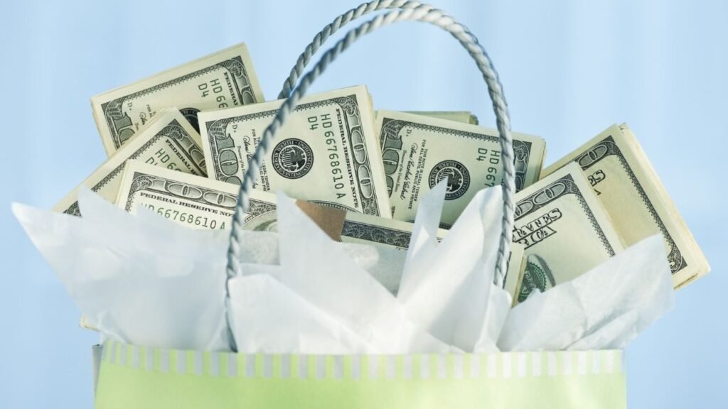 How to Gift $19,000 to Grandkids in 2026 Without Triggering IRS Issues 3 Practical Gifting Scenarios